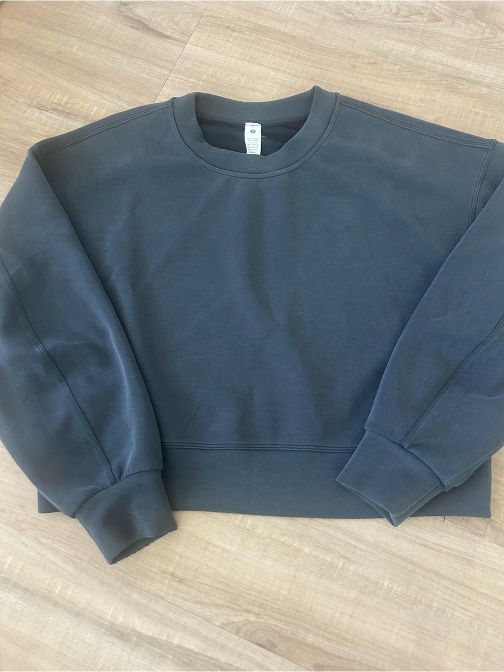 Lululemon softstreme crew